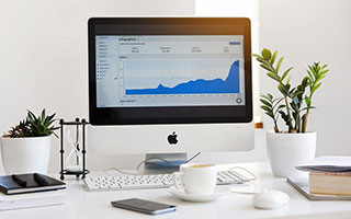 意甲媒体透露：米兰俱乐部正在重点关注11场8球的，23岁身高一米九的大中锋